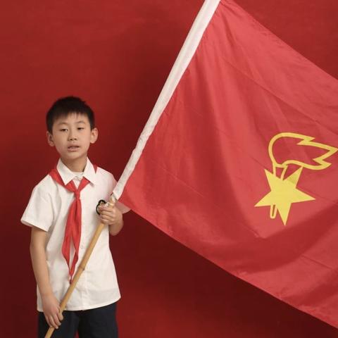 少年强，则国强！——建设路小学学生暑假生活剪影。