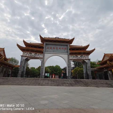 看过的风景，不要留恋！世事无常，活好今生的每一秒！绝不等下一秒！