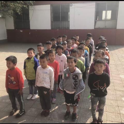 王楼镇苏庄小学开展少先队日活动纪实