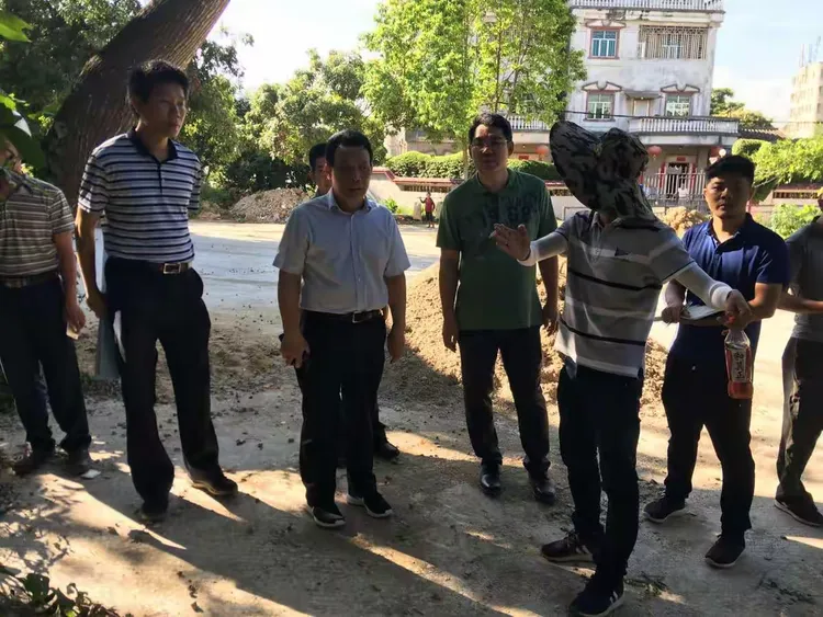 7月27日街道办事处主任王寿昌主任调研街道治水提质黑臭水体整治工程推进工作