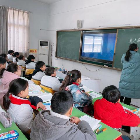 学习永无止境，教研脚步不停！外国语小学四年级语文复习课精彩教研活动