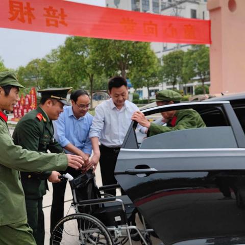 红色精神代代传，军人走进幼儿园——台儿庄区实验小学幼儿园邀请退役军人共讲红色故事