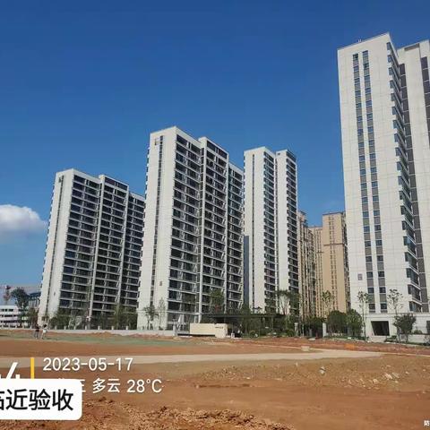 麓谷山湖郡小区5月17日建设情况