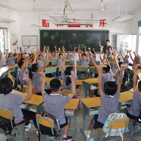 忆中点滴成长，未来不负所望文定小学六（4）班期末总结