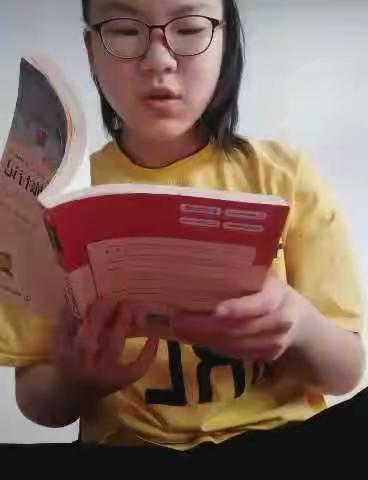 让书香沁入孩子们的心田