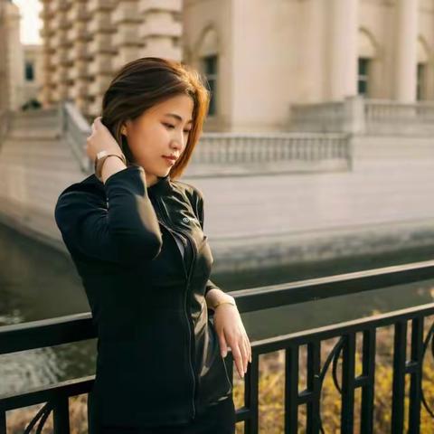 努力生活的平凡女人