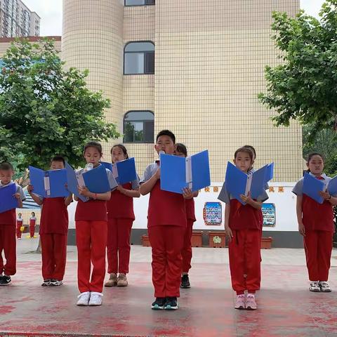 石家庄市友谊大街小学，四二班国旗下演讲《让我们一起走进红色五月》