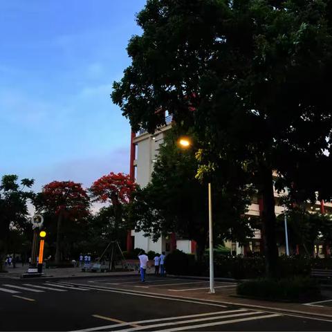 喜讯！文昌中学8人通过清华领军计划、北大博雅计划和厦门大学、西安交通大学自主招生计划的初审