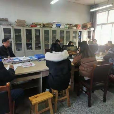 凝心聚力新教育 蓄势扬帆正远航－河南理工大学附属中学“期末复习”专题教研