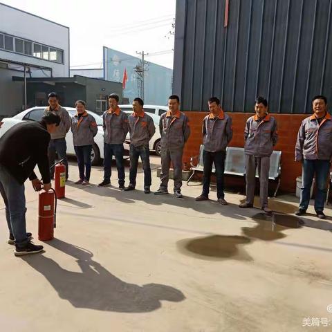 涝店镇开展“关注消防•生命至上”消防宣传活动