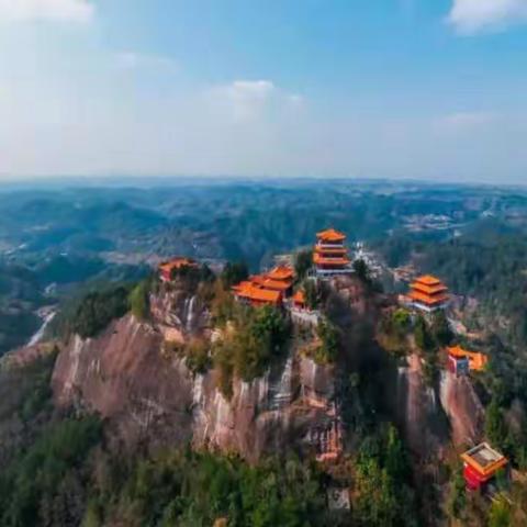 【大美龙山】太平山+惹迷洞+八面山三天两晚游