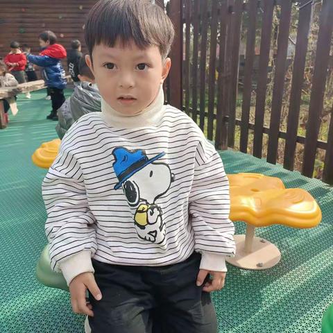 蒙正幼儿园小一班宝贝纪录片——秦梓珽