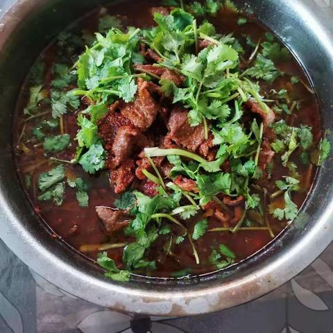 川菜经典之水煮肉片————乐山东辰七年级9班德育作业