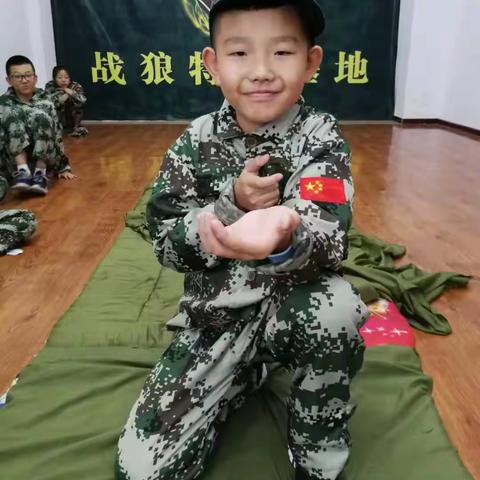 战狼训练中……