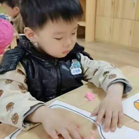 初新幼儿园潜能思维游戏训练班