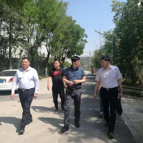 紧跟"大学习、大调研、大改进"步伐，落实港沟街道城市提升工程动员大会会议精神