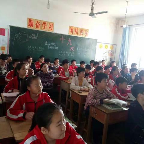 东梁小学“岗位练兵”进行时