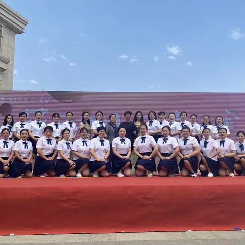 “花开六月 与诗相伴”—开为上东幼儿园六一文艺汇演