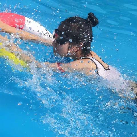 2021也有很多回忆，生活繁星点点，终能照亮前方。