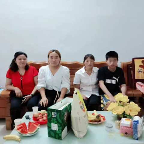 渭南市红星职业高中——“情系11名洛南学生”关爱帮扶在行动