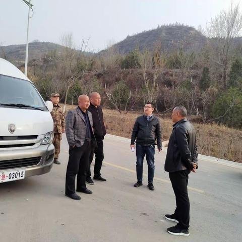 检查护林防火工作