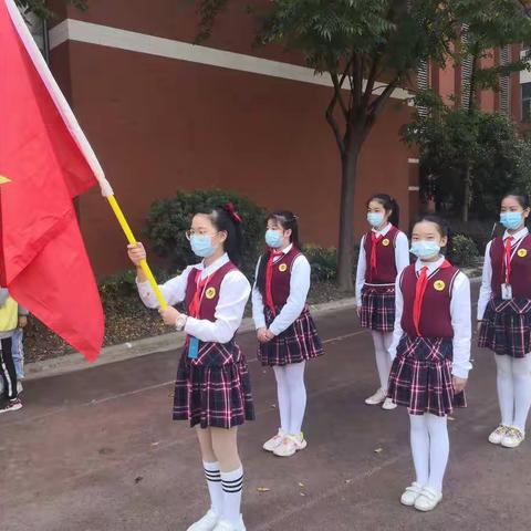 钟家村小学新区分校“争做新时代好队员”建队节主题队日活动暨新少先队员入队仪式