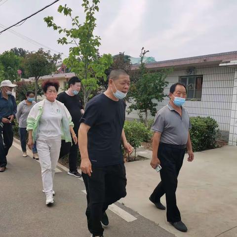 灵山街道召开人居环境现场观摩会