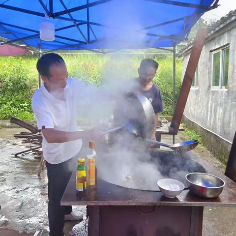 扶志助飞   圆梦大学