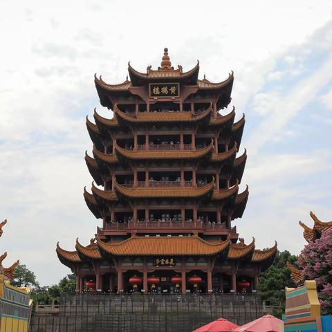溯江而上游三峡    鄂渝风光一镜收