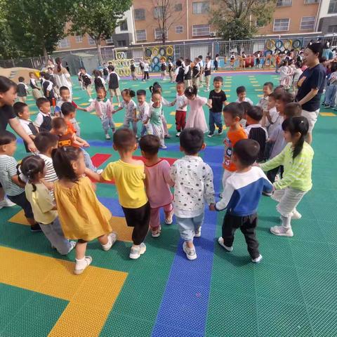 梦幻童年👦🏻👧我们在阳光下🌸，托班宝贝活力成长