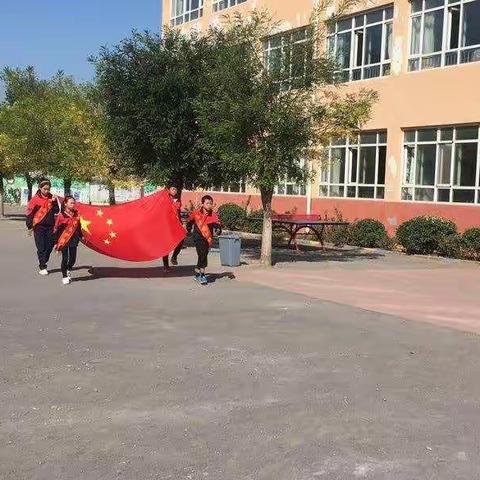 “习爷爷的教导记心间”主题少队活动