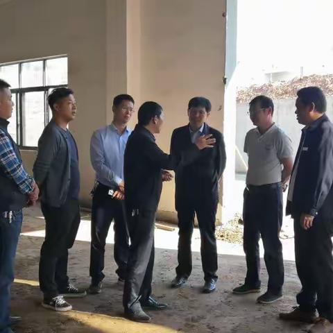 熊远明一行深入信丰污水处理厂调研