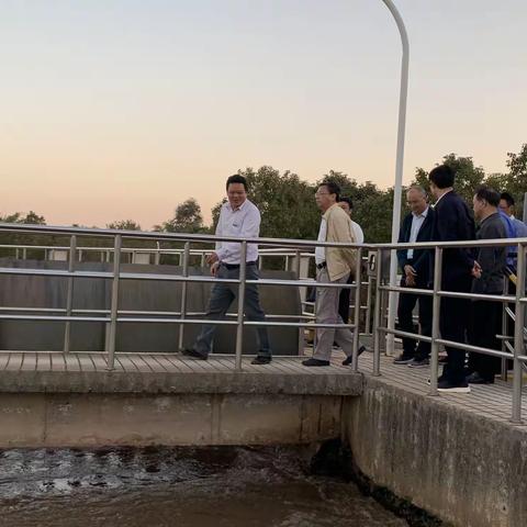 省生态环境厅生态处范志刚一行深入信丰污水处理厂调研