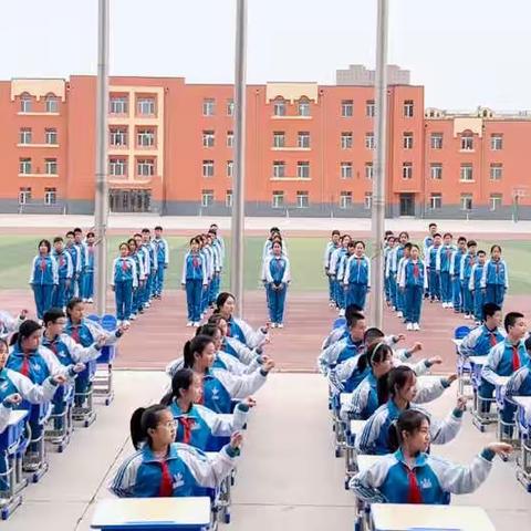 精彩课桌舞 活力满校园