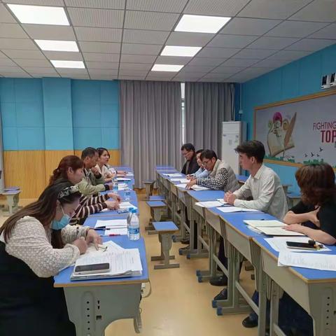 落实新课标理念，探索高质量课堂--云陵工业开发区第一学校小学部举行中高年级数学教研活动