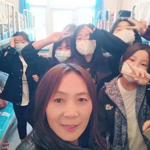 成长中的快乐时光——我陪你们长大，你们陪我变老。