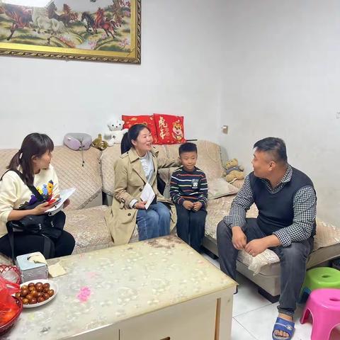 悠悠家访路，浓浓家校情——西关小学三年级开展教师家访活动