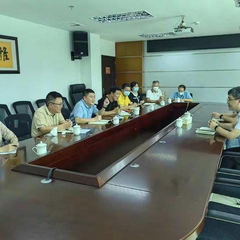 省人社厅工伤失业保险处处长陈五洲处长、二级调研员彭毅莅临我局调研指导