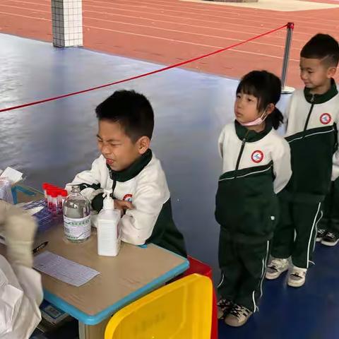 筑牢防线 守护安全——尤溪县实验小学师生进行核酸抽检