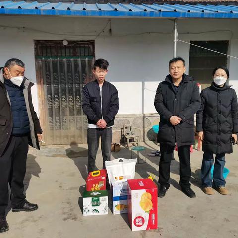 茴村镇开展春节慰问困难群众活动