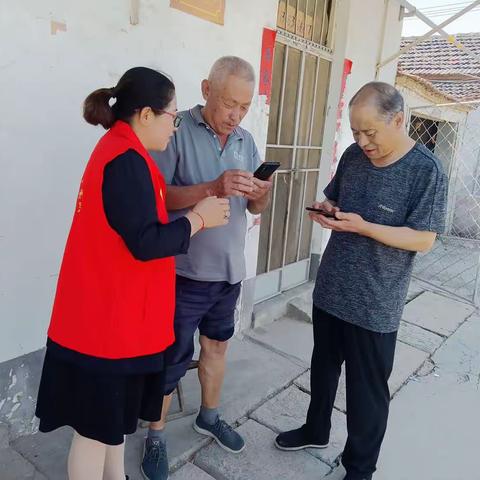 寨里镇孔埠村开展：“学习强国”平台推广活动