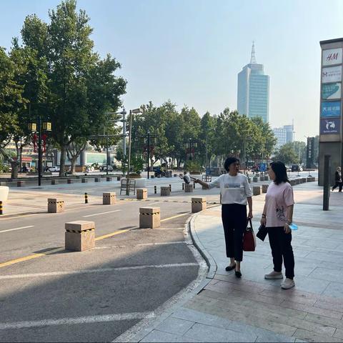 洪露副区长假期调研泉城路商业街空置载体情况