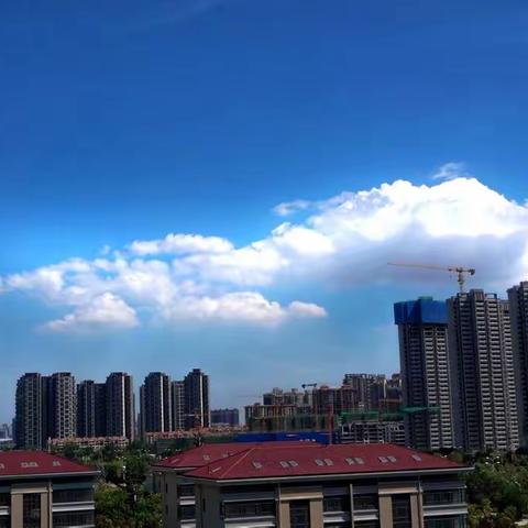 故鄉的雲
