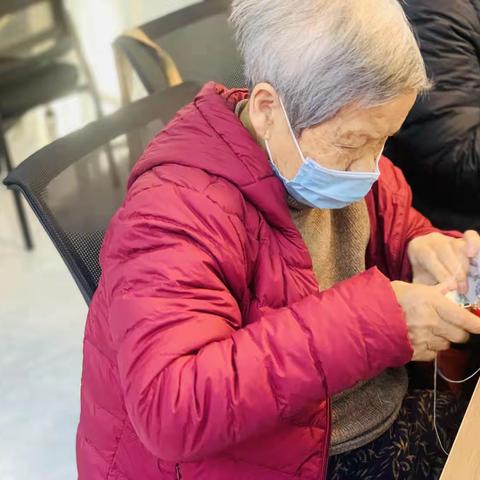 相约妇女节，美好“袋”回家——中央花园社区三八妇女系列活动