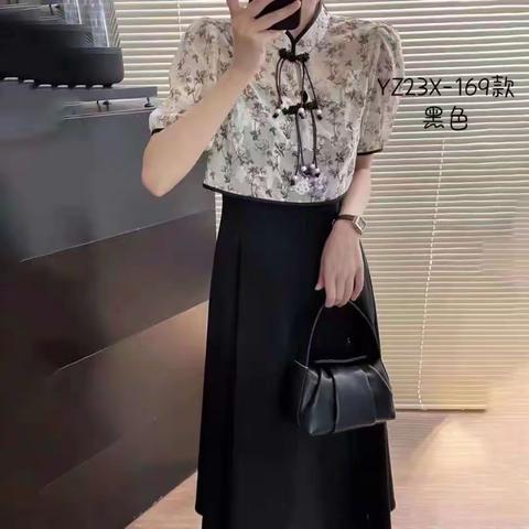 辛集信誉楼五楼中青年女装区——祝全天下的妈妈母亲节快乐🎁🎉🎉🎉