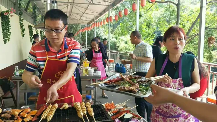 30年后的相约:百工堰烧烤