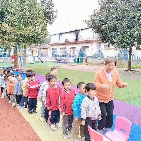 【乐学、乐玩、乐在其中！】板厂中心幼儿园户外活动纪实！