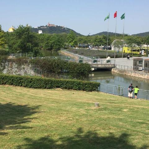 2018年9月24日中秋佳节，老朋友松江、辰山植物园、广富林文化遗址，一日游。