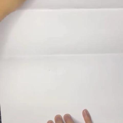 大班美术：《创意折叠画》