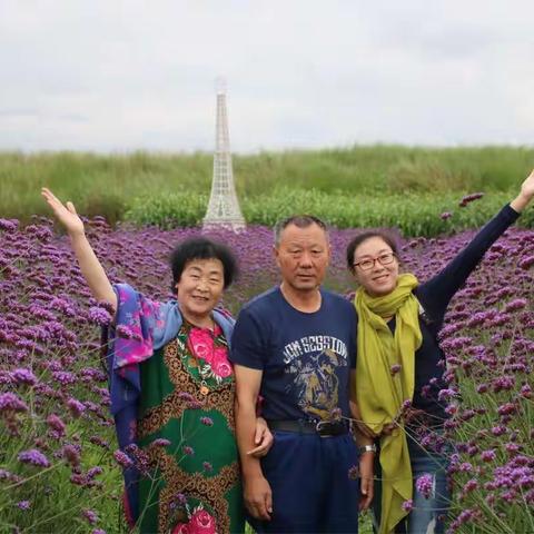 母亲节日至，送上感恩心。
